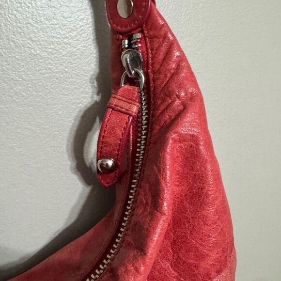 Hobo The Original red leather slouch hobo shoulder bag - Picture 8 of 11